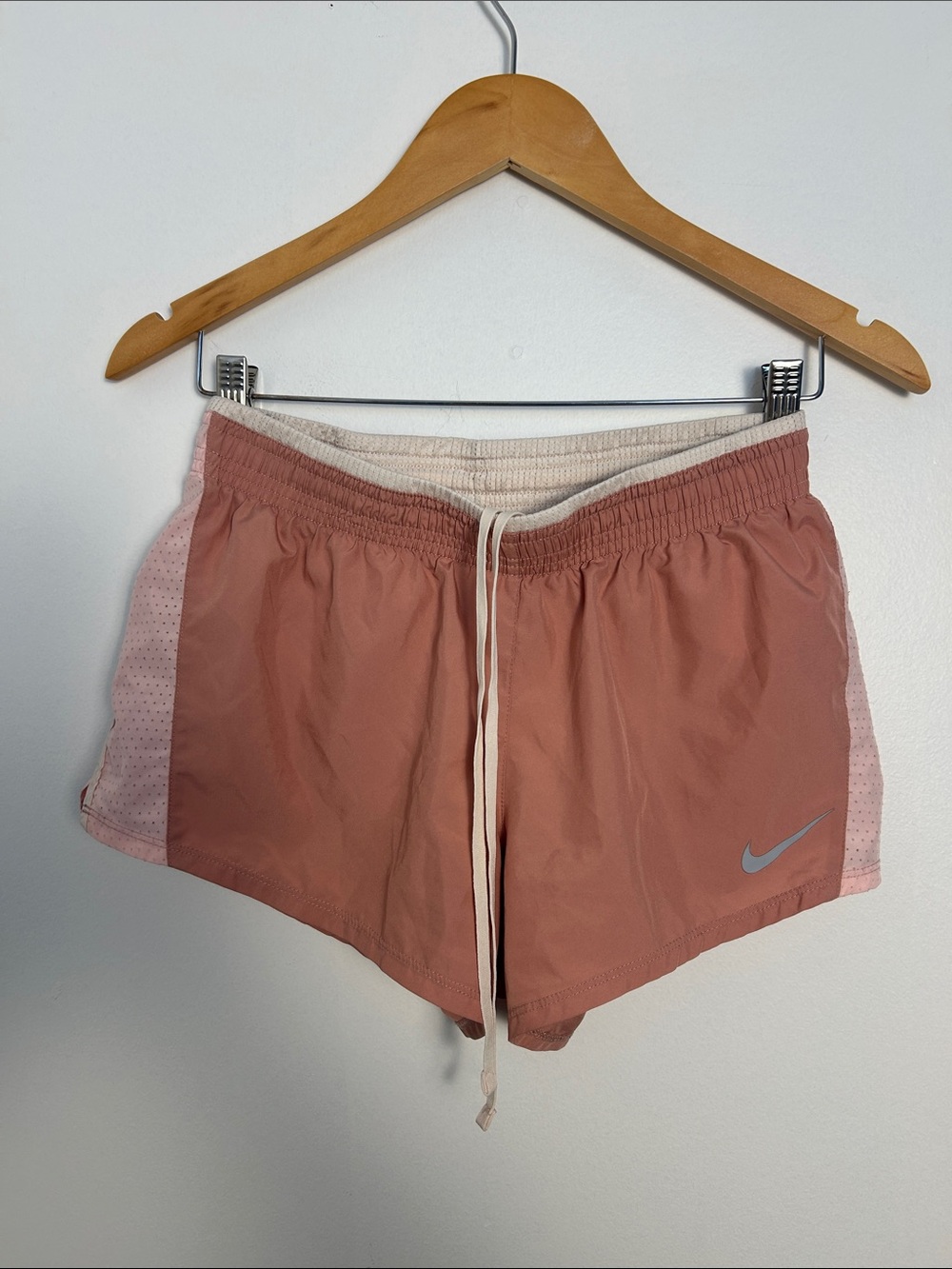 Women's Nike retro shorts Rose pink athletic sports running  women shorts size M